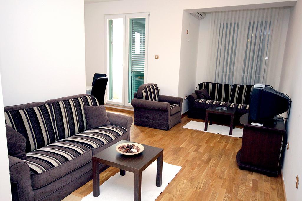 Apartments Draskovic Mirista Petrovac Exteriér fotografie